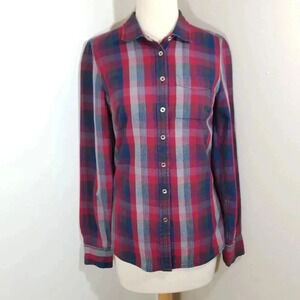 {Tommy Hilfiger} Plaid Button Down Shirt